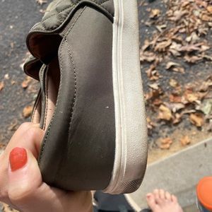 A new day quilted flat green wmns size 7 shoe